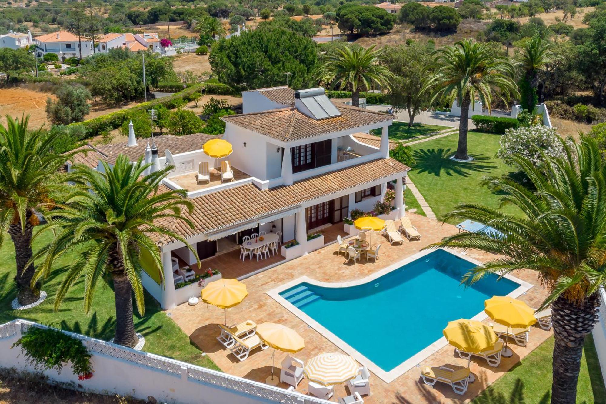 El-gharb Private 4 Bedrooms Villa Albufeira