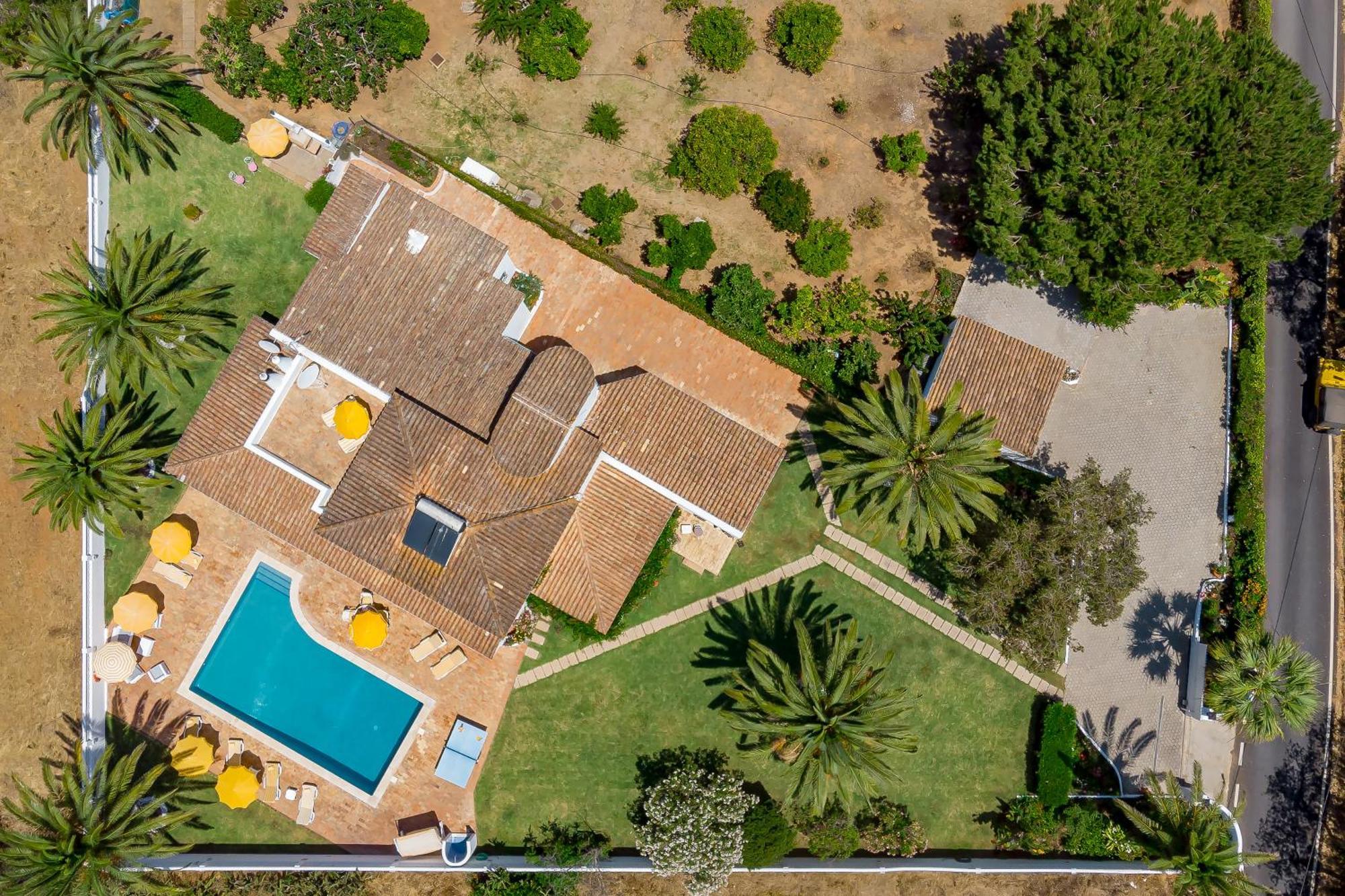 El-gharb Private 4 Bedrooms Villa Albufeira