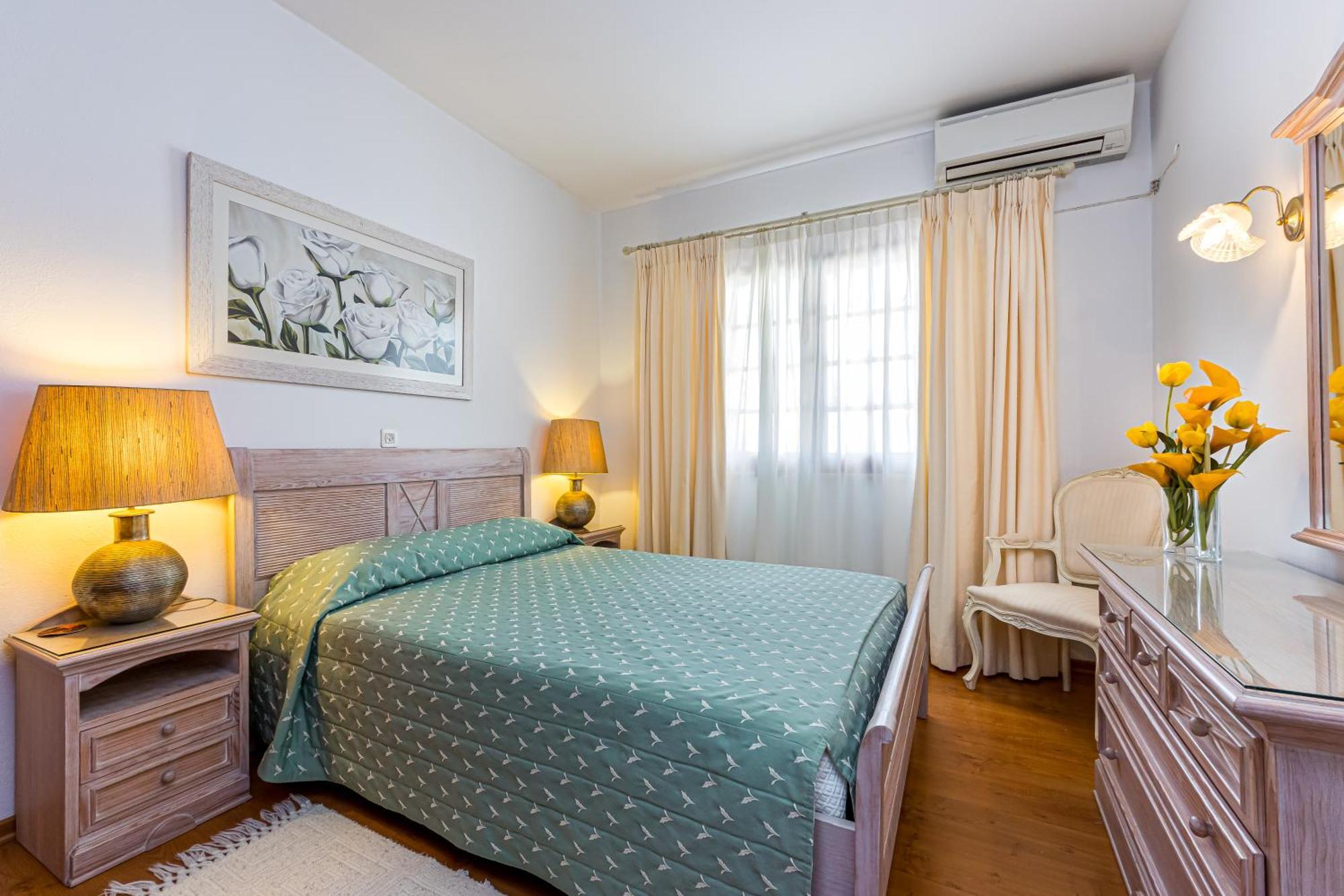 Villa El-gharb Private 4 Bedrooms Albufeira