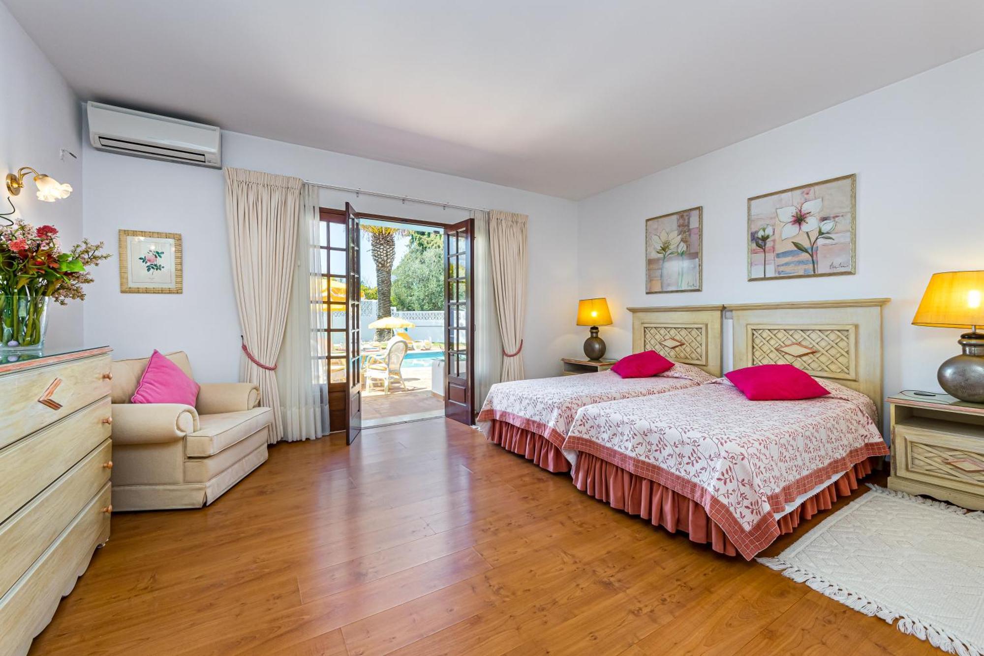 Villa El-gharb Private 4 Bedrooms Albufeira